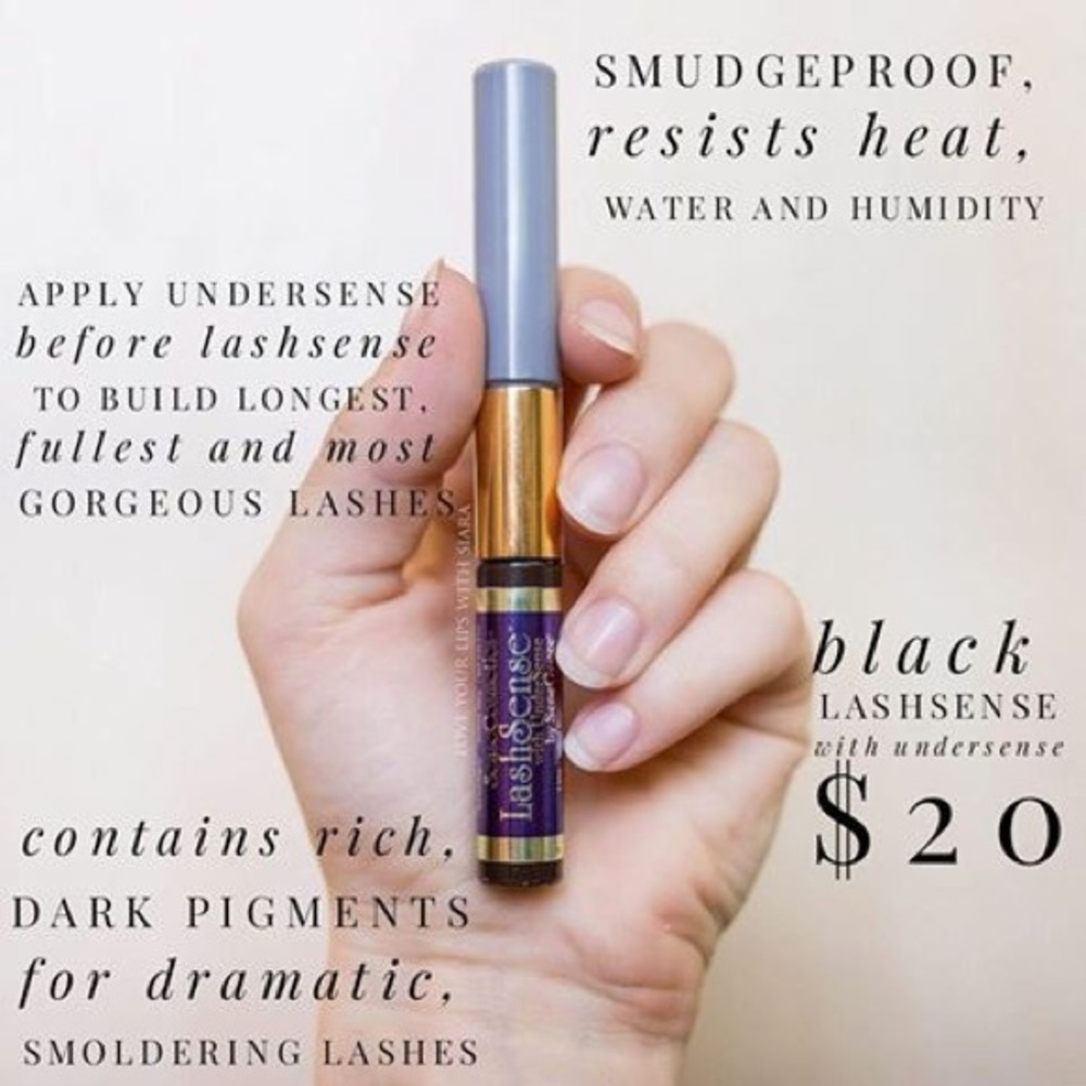 Mascara (unlimited supply/new)